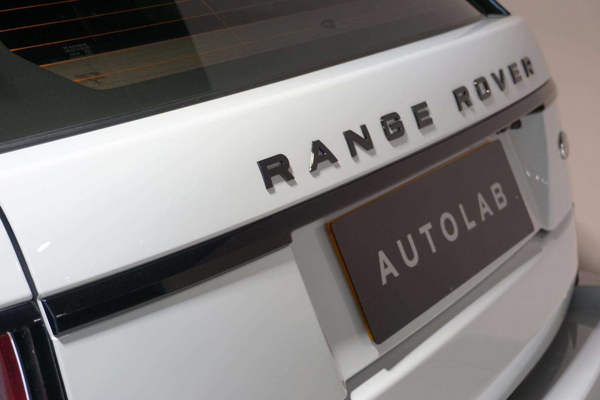 Land Rover Range Rover 2.0 P400e 13.1kWh Vogue SUV 5dr Petrol Plug-in Hybrid Auto 4WD Euro 6 (s/s) (404 ps)